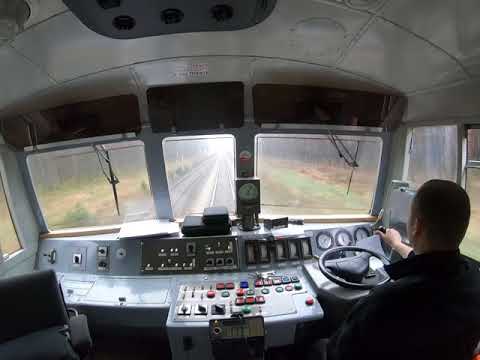 Zza pleców maszynisty - EU07  3