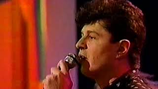 THE BUCKINGHAMS-&quot;MERCY MERCY MERCY&quot; (LYRICS)