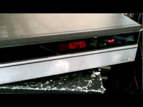 Bang and Olufsen CD 50 showing fault