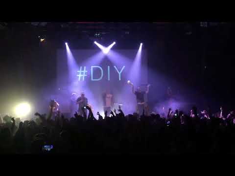 TRETTMANN feat. KRAFTKLUB & Joey Bargeld & Juicy Gay & LGoony - Wie Du | 15.03.18 Köln