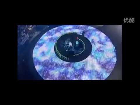 DJ Tiesto in concert 2004- Fractal Structure -- Lost Sequence