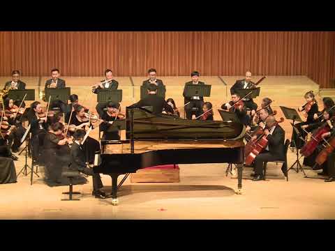 Ryan Wang (10 years old) plays Beethoven concerto No. 2 in B-flat Major with Xiamen Philharmonic
