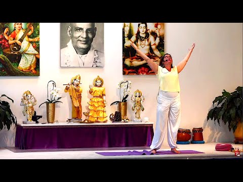 Yogastunde Mittelstufe Yoga Vidya Grundreihe "Herzöffnend" mit Katyayani 16:15 Uhr 23.07.2020