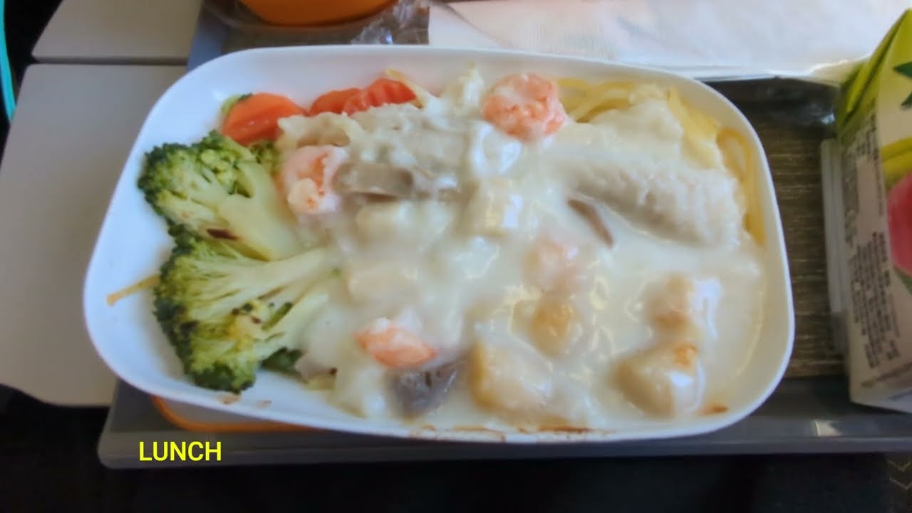 EVA Air Evergreen Lounge