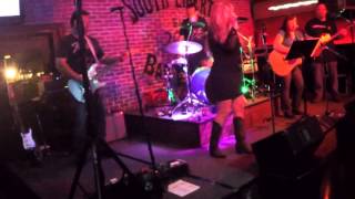 Little Red Wagon , Melissa Mickelson