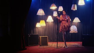 Baila Lento Music Video