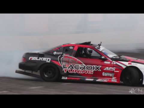 Formula Drift Canada Round 2 - 2015 - Jonathan Guitard Leading Jeff Laflamme