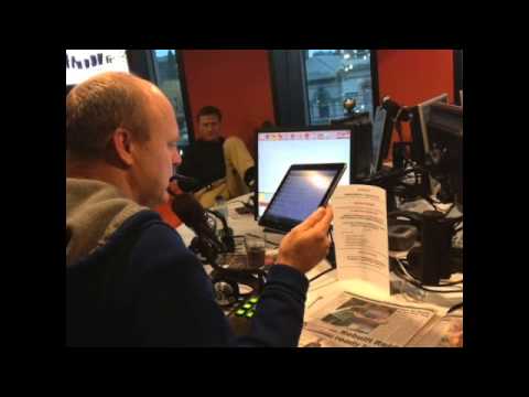 30/08/2013 Caught Ditching the Boys for "Sheets"