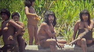 Fotos inéditas de indígenas en aislamiento del Amazonas