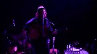 Brett Dennen-Desert Sunrise live at the vogue