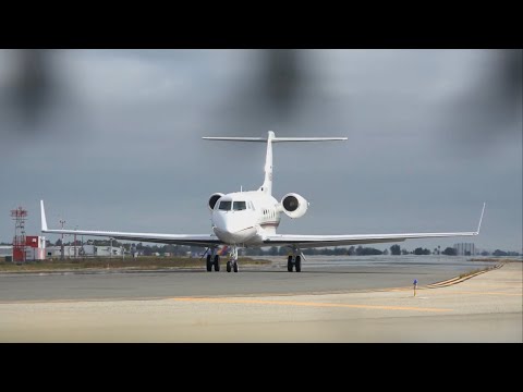 Gulfstream II-B [N24YS] taxi and takeoff from SNA