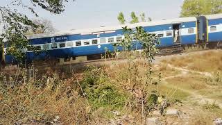 preview picture of video 'Begampura express 12237 bsb to jammu'