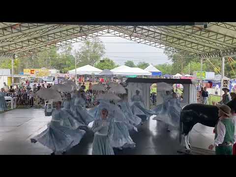 Coreografia de entrada( dança )  CTG Querência Azaléia