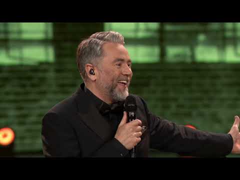 Kuba Badach feat. TGD - Jak minął dzień (arr. & cond. Adam Sztaba)