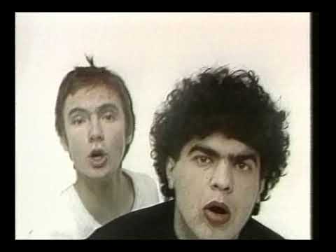 Šarlo akrobata - Niko kao ja (Official video)