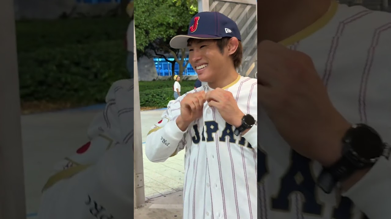 平良達郎にサプライズ🎁 #侍ジャパン ユニフォームをいただき感謝感激🤩 #2026ワールドベースボールクラシック | #WorldBaseballClassic