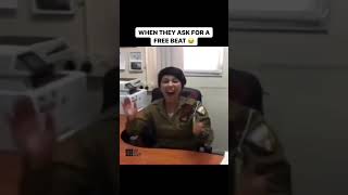 Download lagu funny laughing sound effect mp3 Download lagu funny laughing sound effect mp3