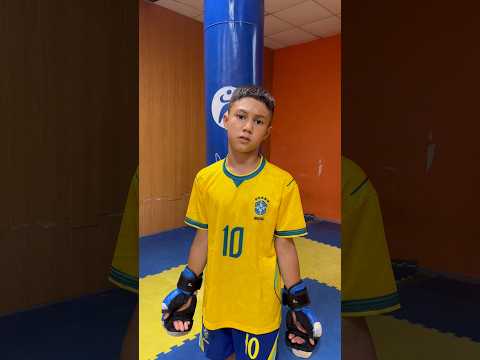 Ученик - ФУТБОЛИСТ!⚽️