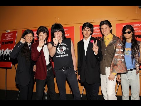 The Wolfpack (Clip 'Marky Ramone Peformance')