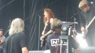 Melissa Auf der Maur - Lightning Is My Girl (Heavy MTL)