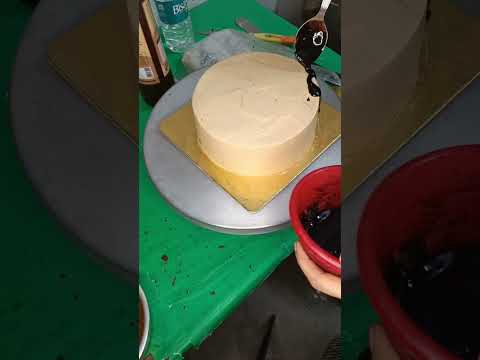 #cake #cakedecorating #cakedesign #cakes #decoration #design #chocolatecakedecoration #chocolate 🎂