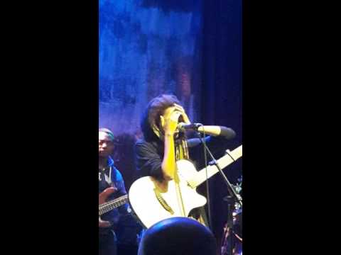 Nneka live 9/4/2016 UTRECHT