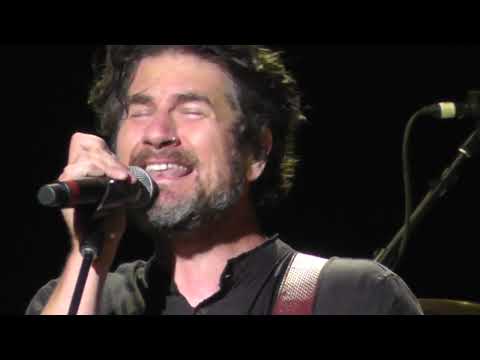 Matt Nathanson "Come On Get Higher/Round Here/You're the One That I Want" live 8/19/18 (14) Bethel