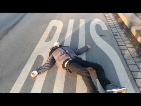 1 Bus (Vinc & Michael Video Remix) von 3Plusss