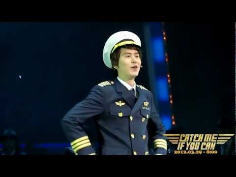 [HD fancam] 120329 Catch Me If You Can Musical Curtain Call - Kyuhyun