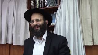 לעשות יותר ממה שחייבים (הרב אלחנן משה נחמנסון) - התמונה מוצגת ישירות מתוך אתר האינטרנט יוטיוב. זכויות היוצרים בתמונה שייכות ליוצרה. קישור קרדיט למקור התוכן נמצא בתוך דף הסרטון