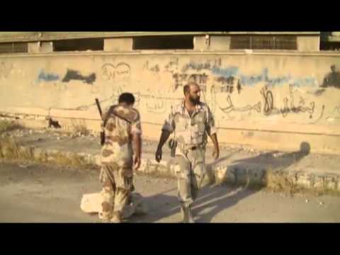 تجهيز صاروخ محلي الصنع لضرب مقرات النظام في كتيبة الهندسة من قبل لواء شباب سوريا الأحرار في الرستن في حمص