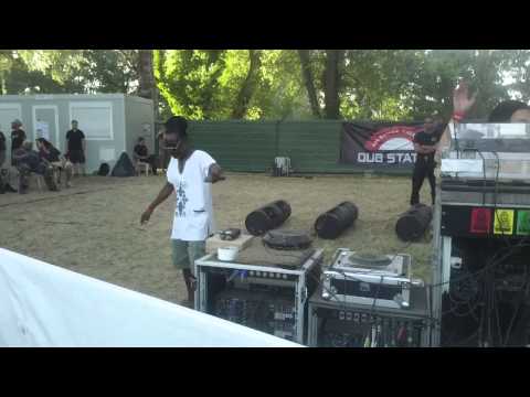 Salomon Heritage ft Ras Tweed playin Joshua's Anthem + versions @ Garance Dub Corner 2013