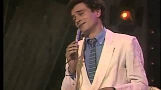 Pino D&#39;Angiò - Ma Quale Idea. + TESTO