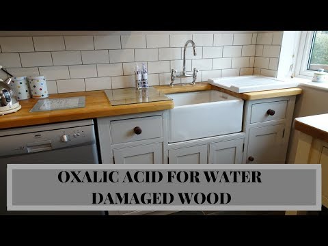 How to bleach water damaged wood worktops with oxalic acid