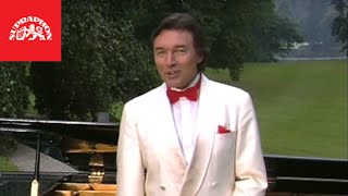 Videoklip: Karel Gott - Láska se v lásce ztrácí (ft. Josef Suk & Rudolf Rokl) s textom piesne Videoklip Karel Gott - Láska se v lásce ztrácí (ft. Josef Suk & Rudolf Rokl) s textom piesne