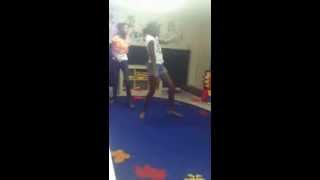 Ebony And Samyiah CrackHead Dougie