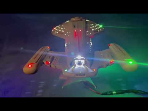 Star Trek voyager 1/670 model kit built and lit with PSU