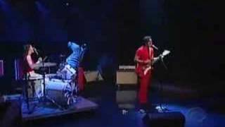 The White Stripes Fell In Love With a Girl (Little Room)