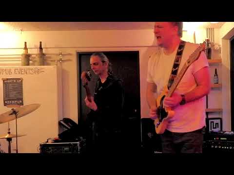 Fast jazz guitar/drum chase (Steffen Brix/Anders Mogensen)