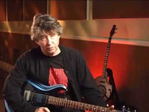 The Hollies Remember - Tony Hicks Plays I'm Alive