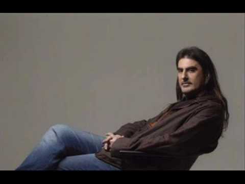 poios exei logo stin agapi-Filippos Pliatsikas