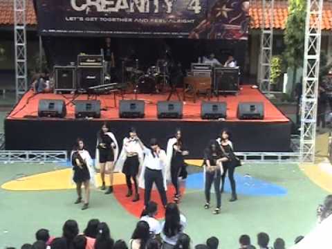 SNSD COVER DANCE [SNS9] Genie & The Boys @161 JHS