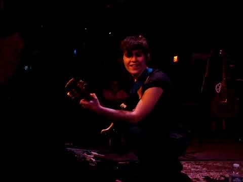 13/22 Kaki King - My Nerves That Committed Suicide/Doing The Wrong Thing 2/2 @Belly Up, SB 05/23/10