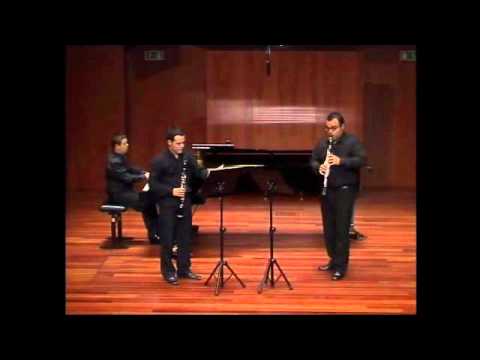 Il convegno Divertimento for two clarinets A. Ponchielli