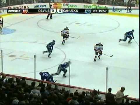 Andrew Alberts drills Alexander Vasyunov