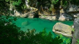 preview picture of video 'Taroko Gorge, TAIWAN - Awesome'