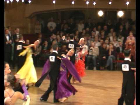 Mistrovství ČR 09 Standardní Tance - Milan Sedlář ,Šárka Hesová 1.kolo Tango