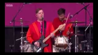 Everything Everything - Get to Heaven [Glastonbury, 2015]