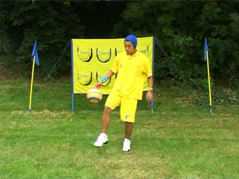 download lagu mp3 mp4 Samba Soccer, download lagu Samba Soccer gratis, unduh video klip Samba Soccer