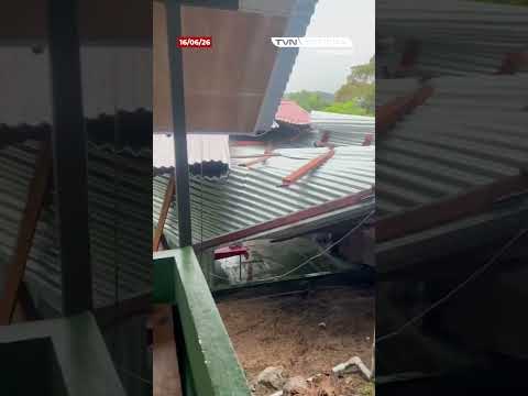 Torbellino afectó hogar de anciano en Atenas | TVN Noticias